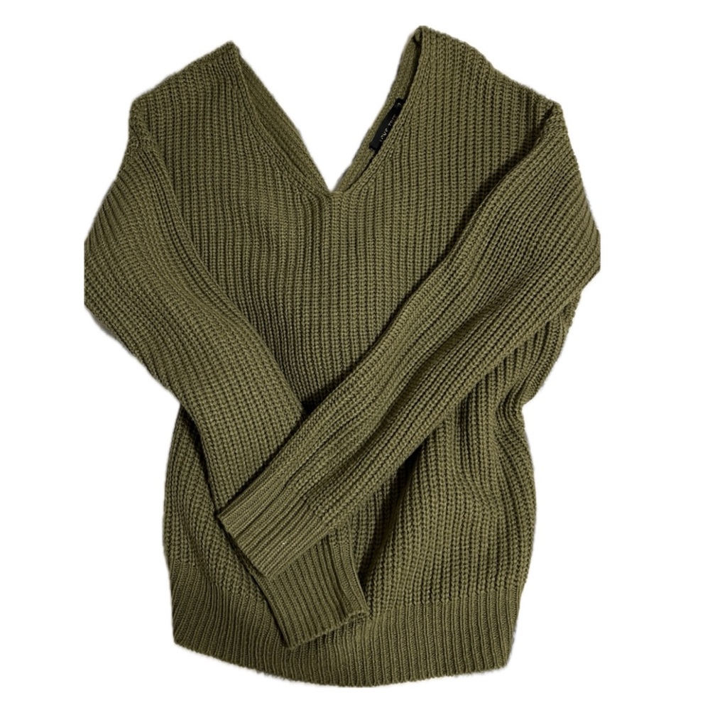 Backless Knitt Green Sweater